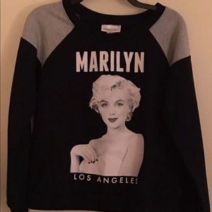 NWOT Junior Marilyn Monroe sweatshirt