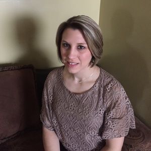 Meet your Posher, Courtney