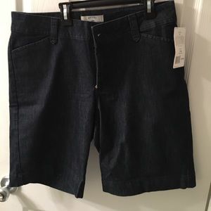 Lee brand denim Bermuda shorts brand-new with tag