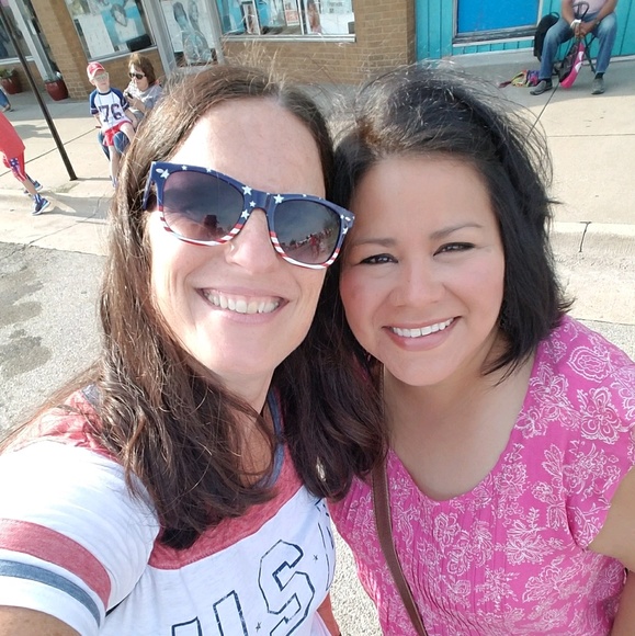 Meet your Posher, Wendy - Picture 1 of 1