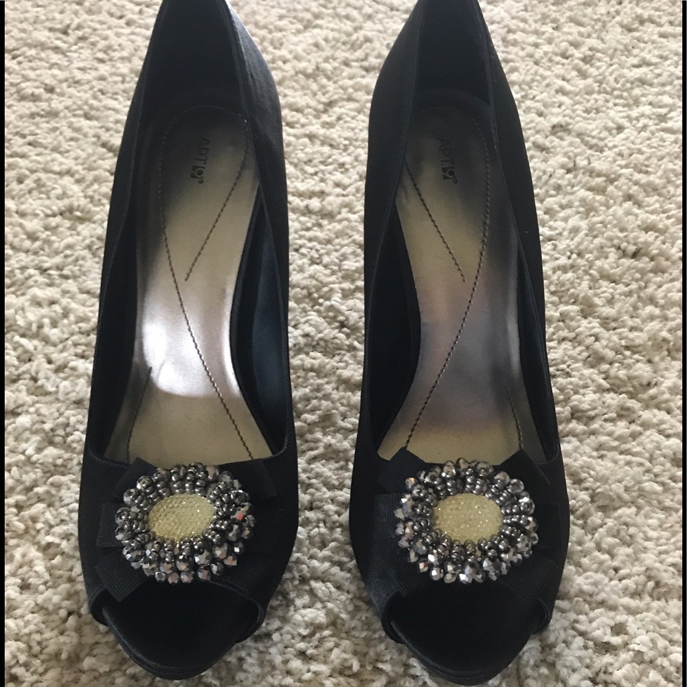 Black homecoming heels