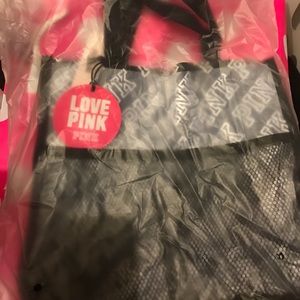 Vs shower tote