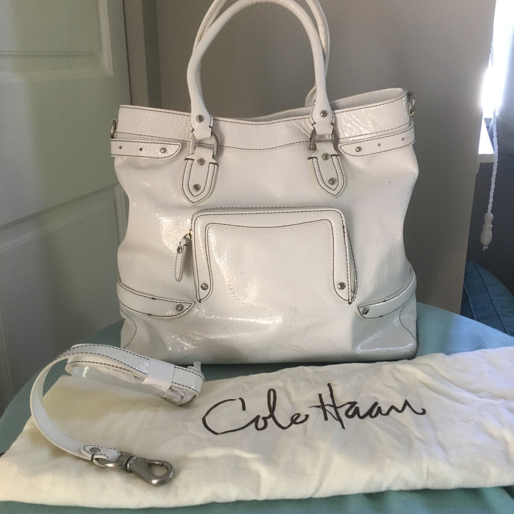 🎉HP🎉Cole Haan white patent leather purse