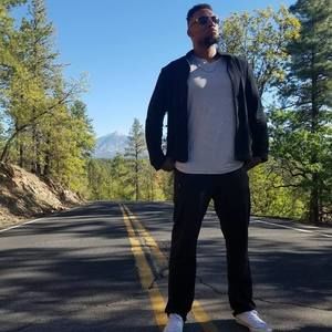 Meet your Posher, Zachary