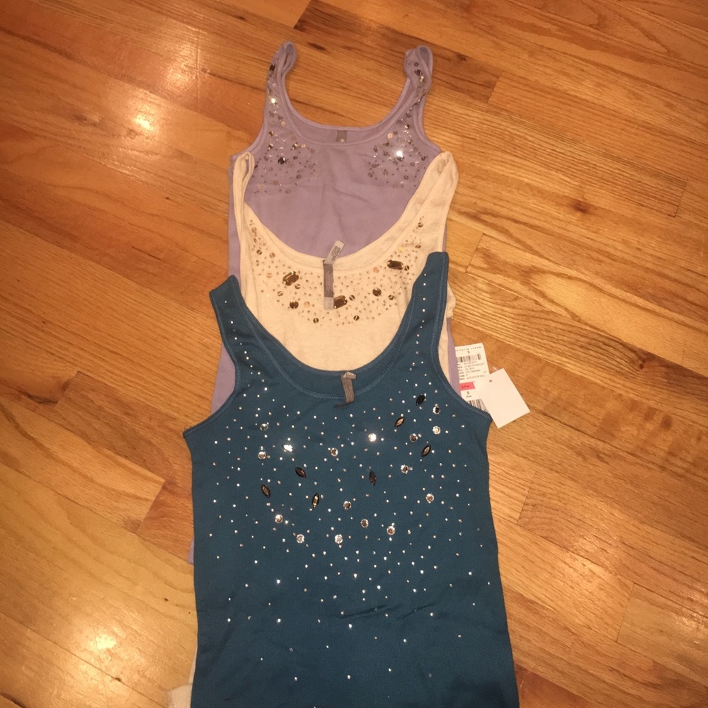 TANK TOPS— 5! - Picture 2 of 7