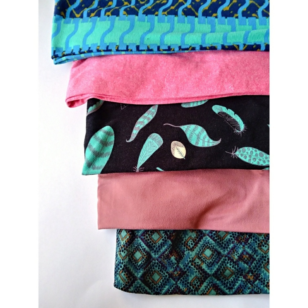 ((( SOLD ))) LULAROE Tall & Curvy leggings