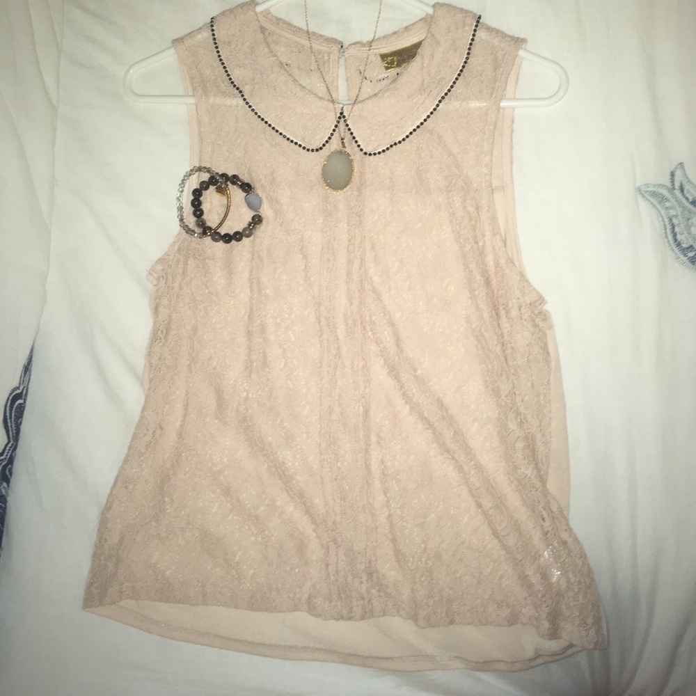 Princess by Vera Wang lace blouse.