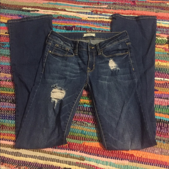 Distressed jeans - Picture 1 of 3