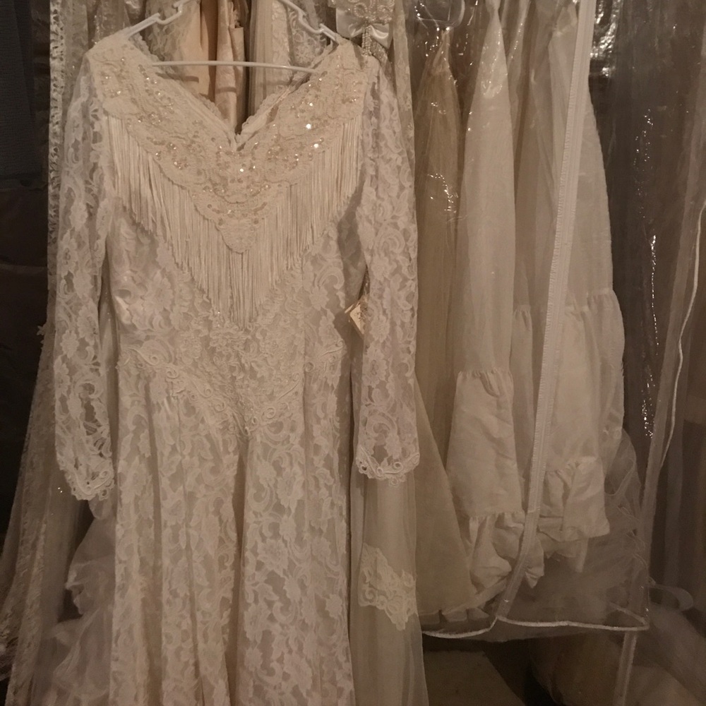 Wedding dress