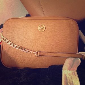 Michael kors cross body