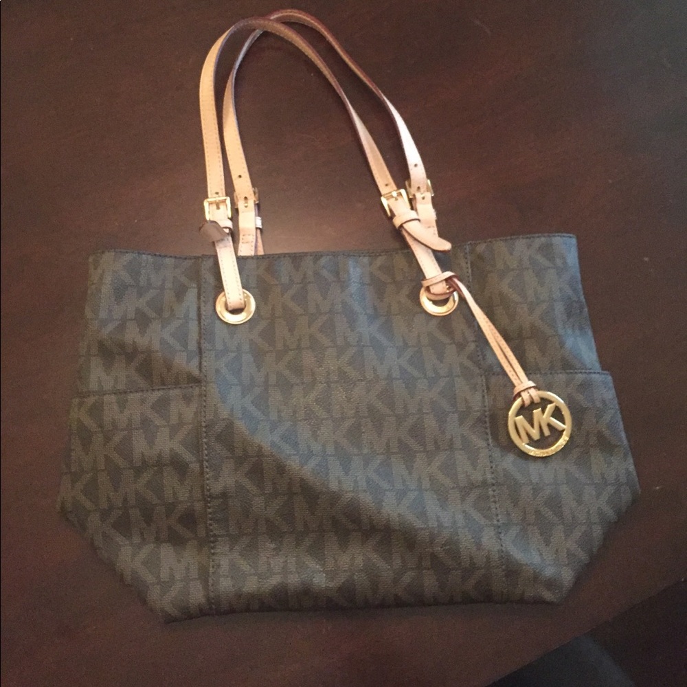 Michael Kors signature tote