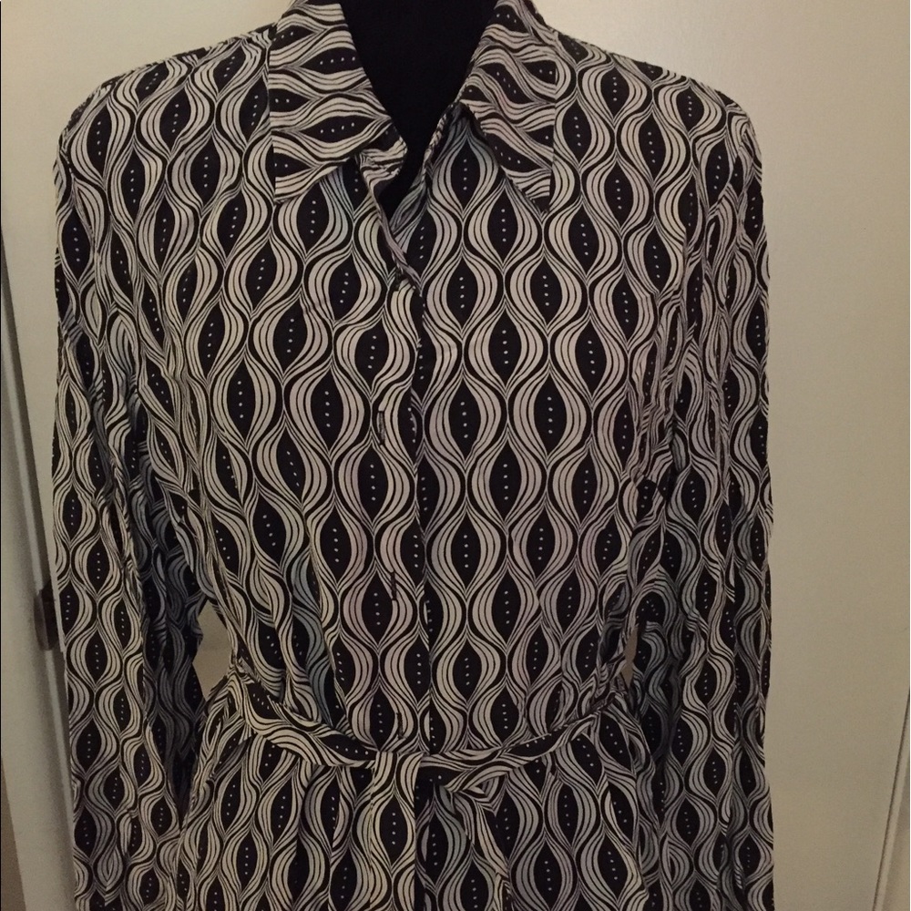 Lord & Taylor silk blouse size 16 - Picture 1 of 3