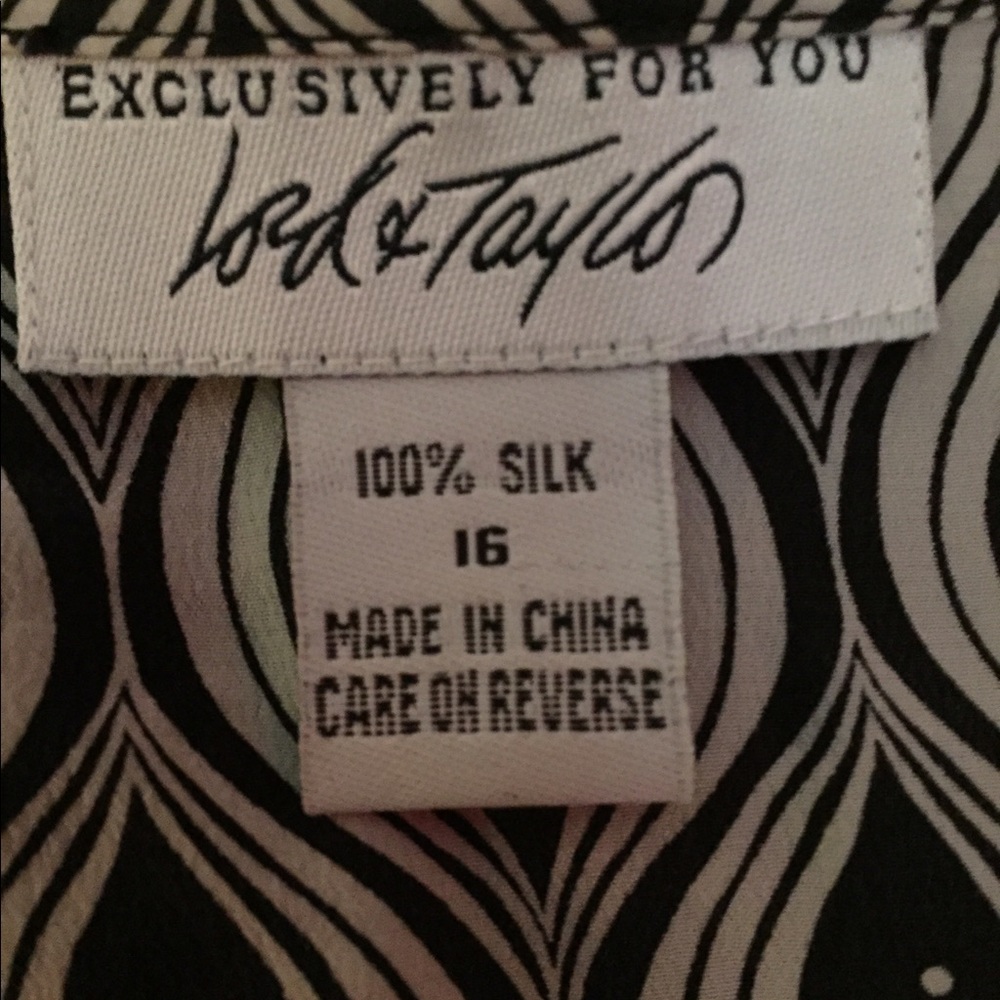 Lord & Taylor silk blouse size 16 - Picture 3 of 3