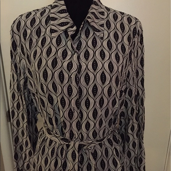 Lord & Taylor Tops - Lord & Taylor silk blouse size 16