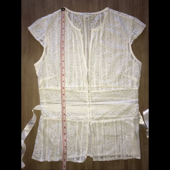 Beautiful white/ivory lacy top!! 💕 - Picture 4 of 8