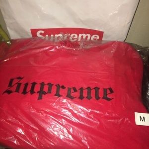 Supreme Hoodie