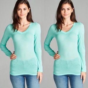 Fall Basic V Neck - Sage