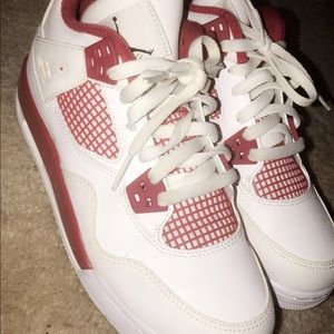Jordan 4s
