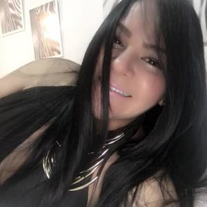 Meet your Posher, Adriana