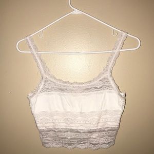 Cropped Lace tank