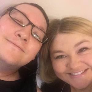 Meet your Posher, Misti