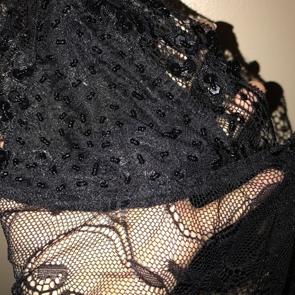 Lace & Sequin semi cropped blouse - Picture 3 of 3