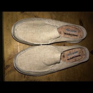 Women's skecher slip ons