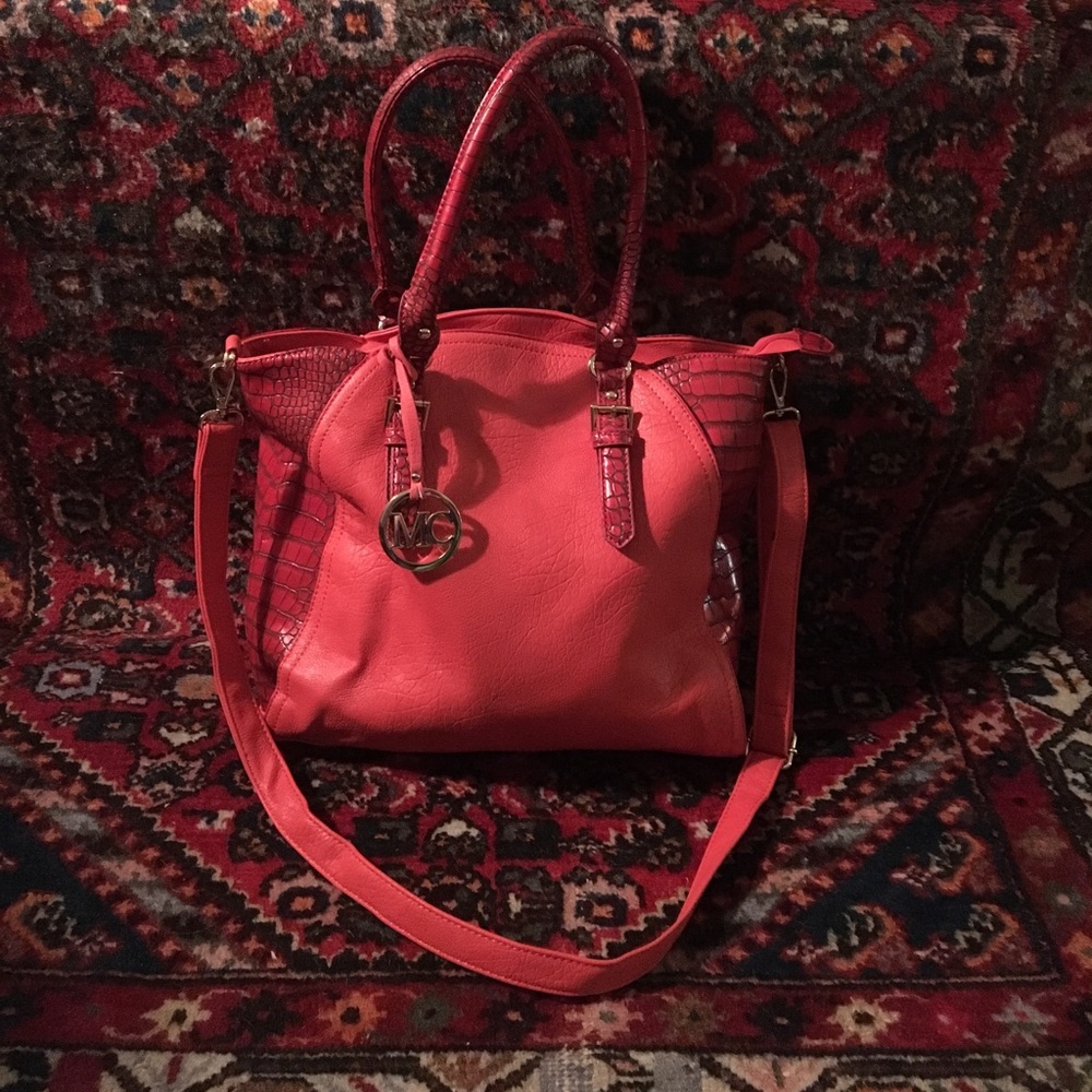 Orange handbag w/faux crocodile details! Like new!
