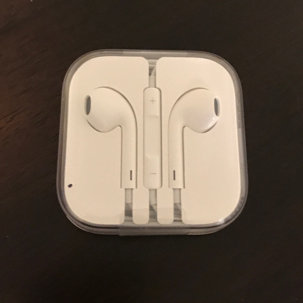 Apple iPhone head phones