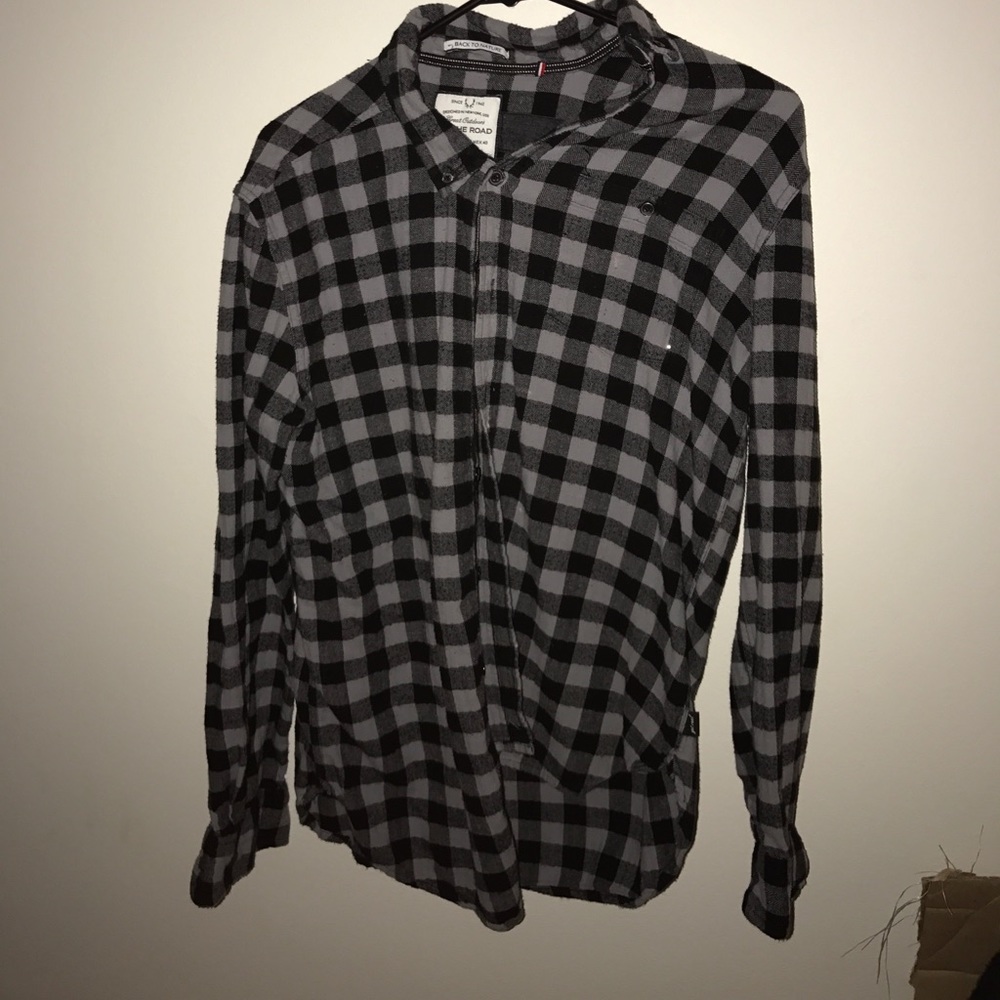 Black and grey flannel, worn once! Size m