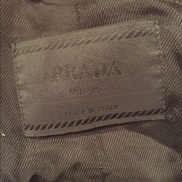 Prada - Picture 6 of 7