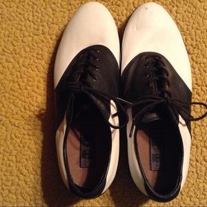 Boy's Nike Golf Shoes