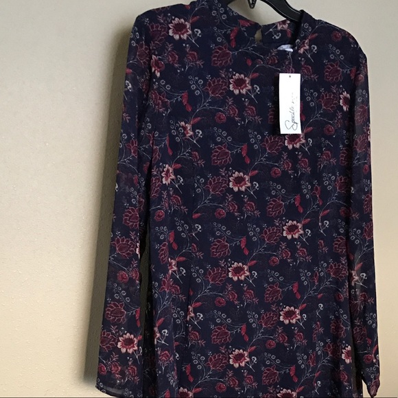 Tunic - Picture 4 of 4