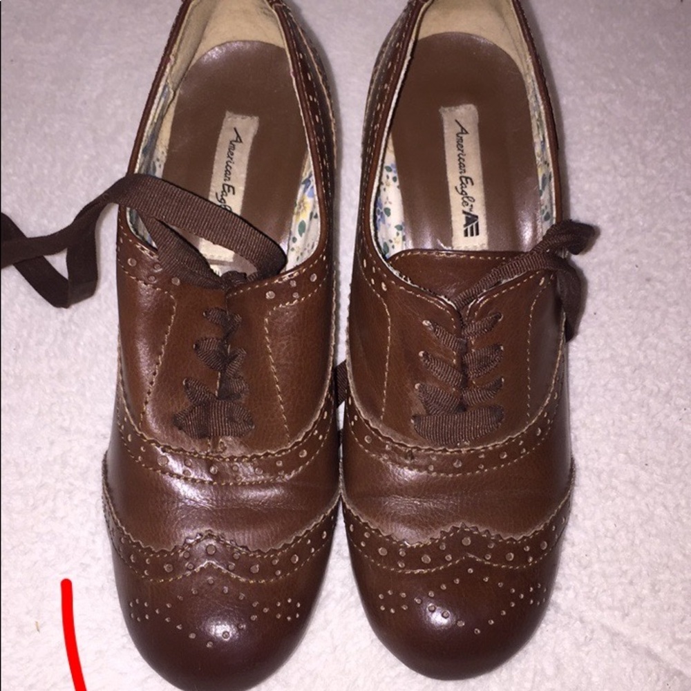 Brown Lace Up Closed Toe Oxford Heels