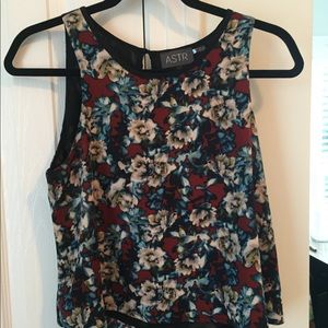 ASTR floral crop top