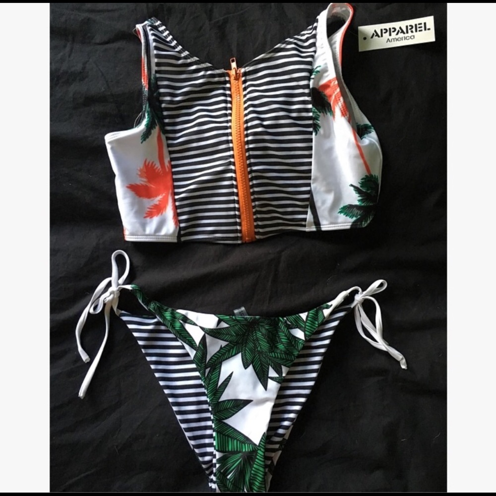 Brand New PALMS&STRIPES BIKINI👙