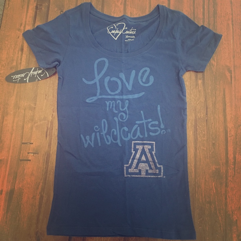 University of Arizona Wildcats V-Neck T-Shirt XS