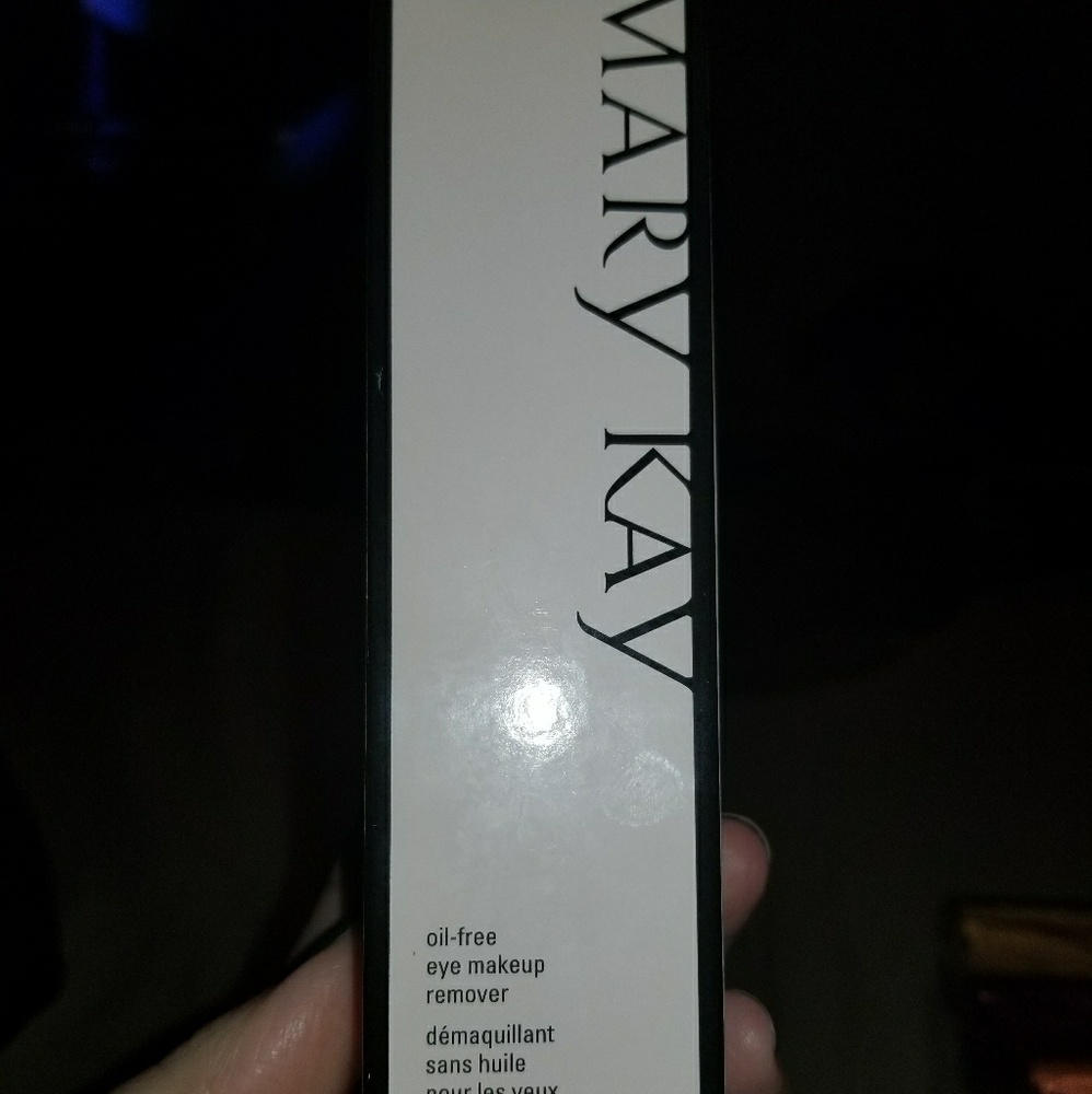 Mary Kay oil free eye makeup remover new in box