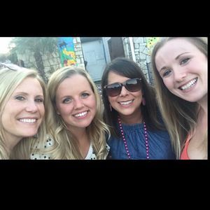 Meet your Posher, Lindsey