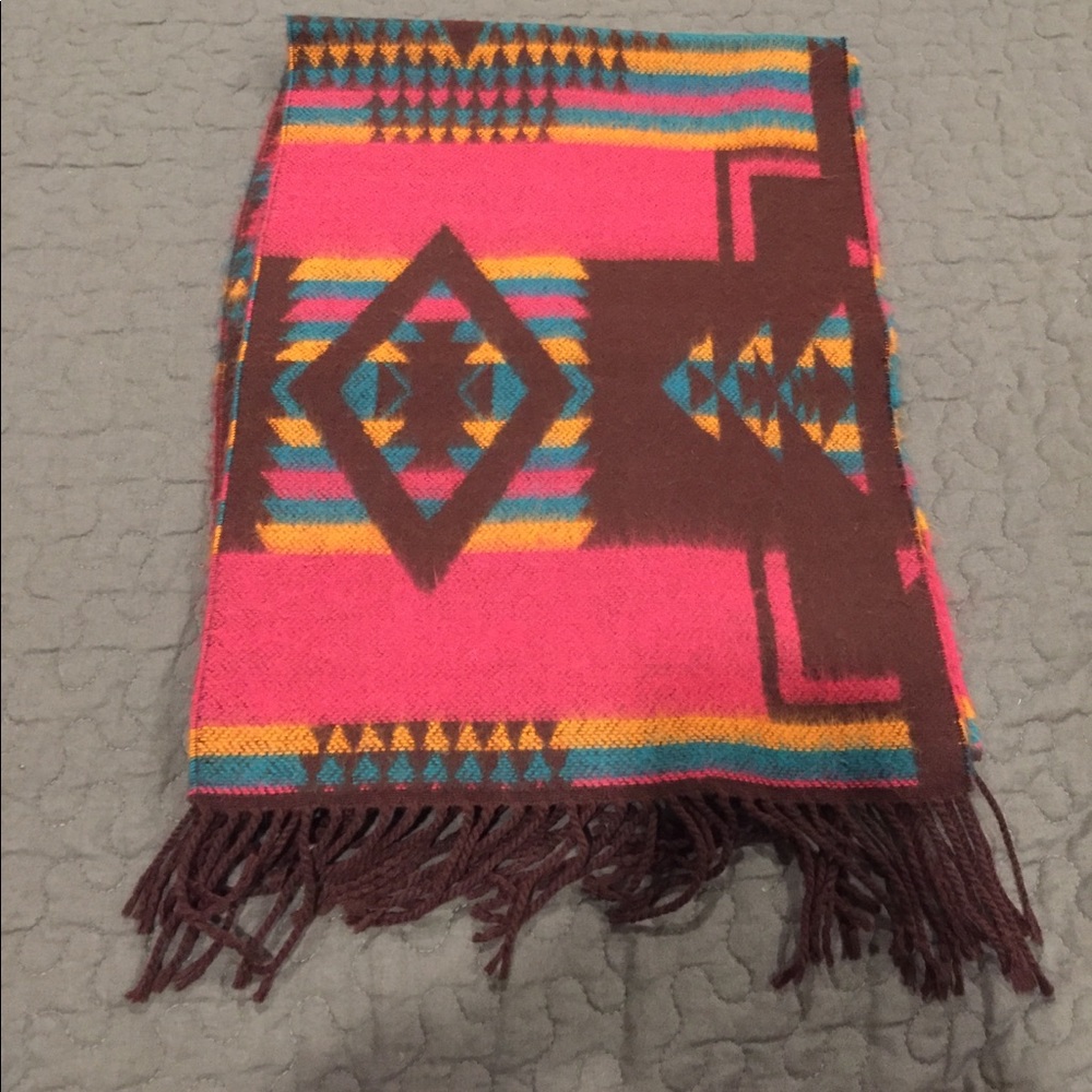 Beautiful tribal scarf!