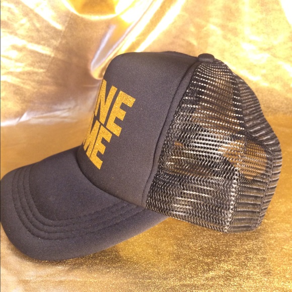 🍷 TIME Baseball Cap! - Picture 6 of 7