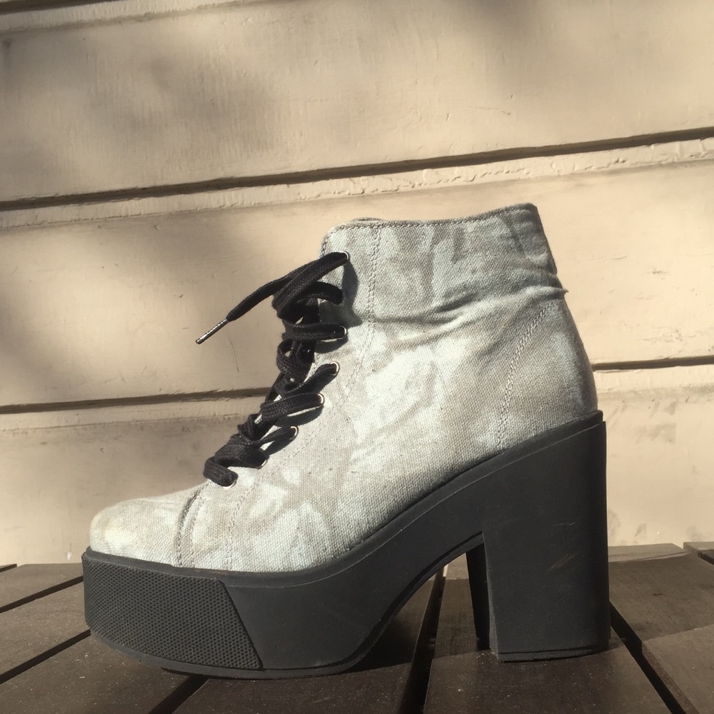 Gray Outsider platform boots!