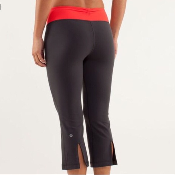 lululemon athletica Pants - Lululemon Gather and Crow Crop Yoga Leggings Black