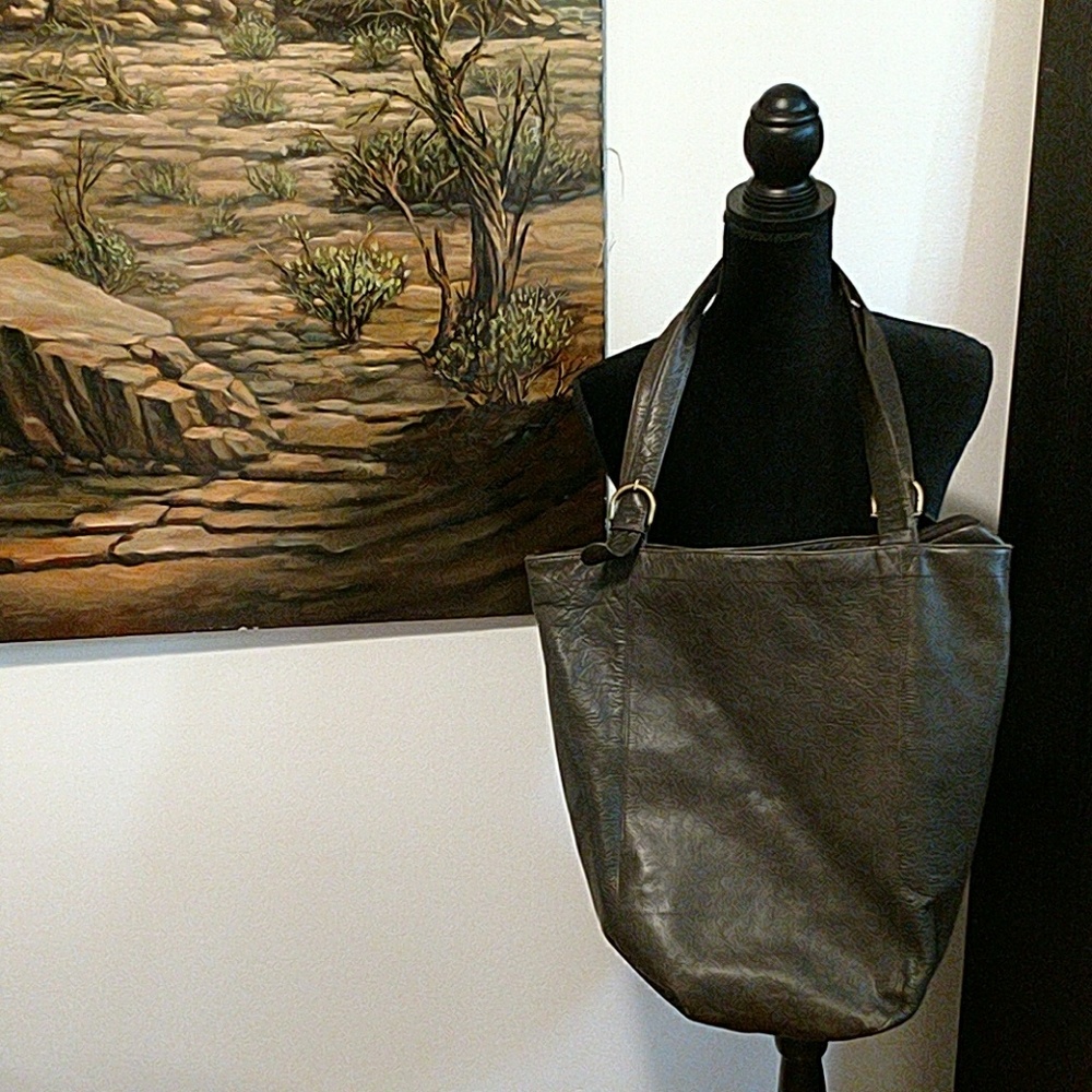 Tano brown leather tote brass hardware distressed