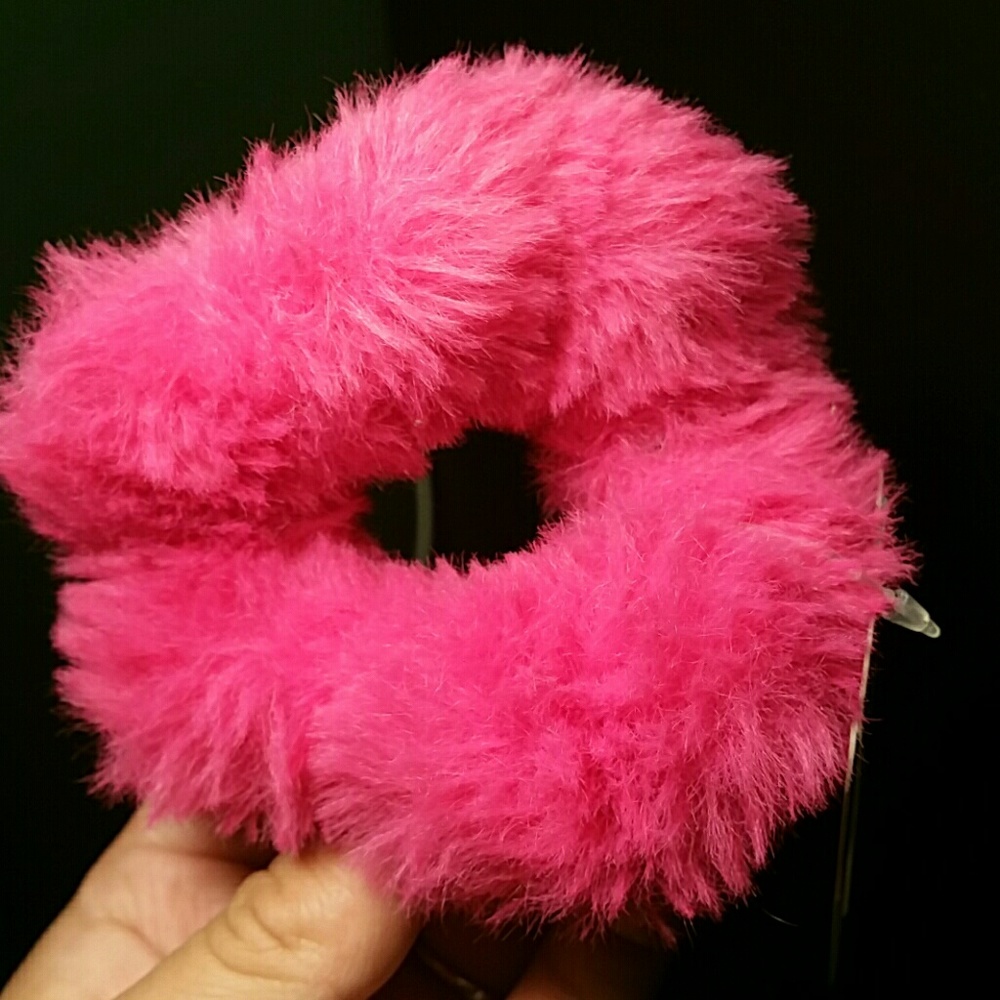 Scrunchy firm price