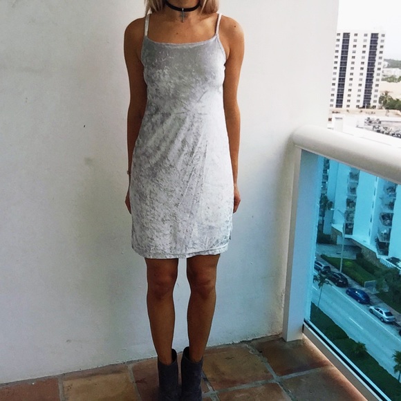 CUTE DRESS 👗 - Picture 3 of 5