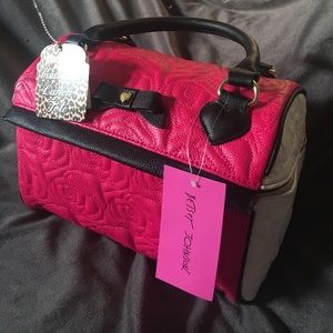 LAST CHANCE! Betsey Johnson Lunch tote