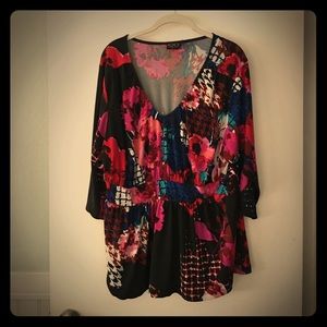 IGIGI figure flattering shirt