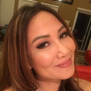 Meet your Posher, Carlie