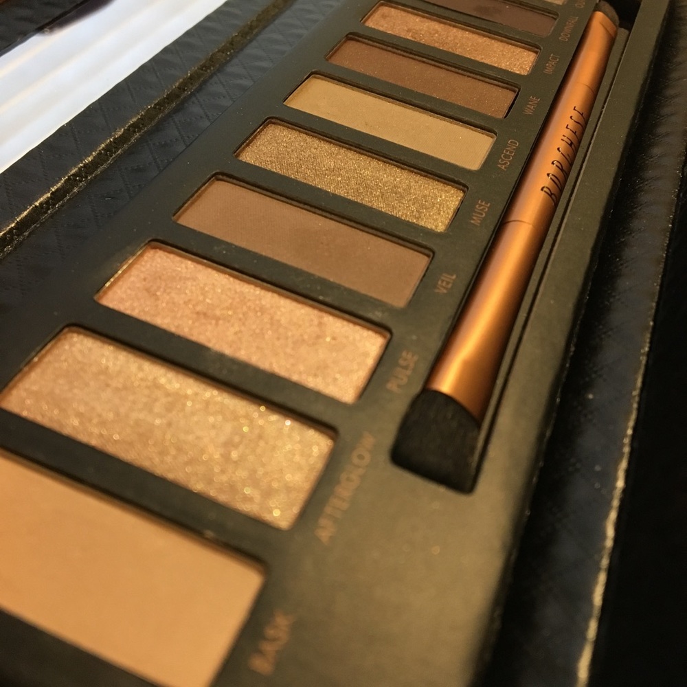 Borghese eyeshadow palette